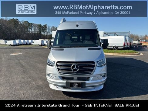 New 2022 Mercedes-Benz Sprinter 3500 image 8