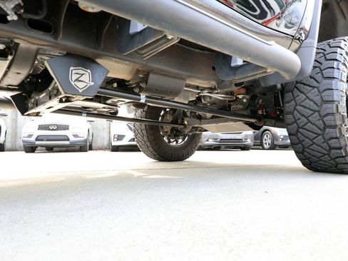 Used 2022 Chevrolet Silverado 2500 LTZ w/ LTZ Plus Package image 32