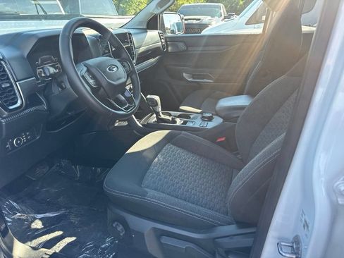 Used 2025 Ford Ranger XLT AWD/4WD image 3