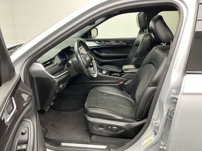 Used 2022 Jeep Grand Cherokee L Laredo