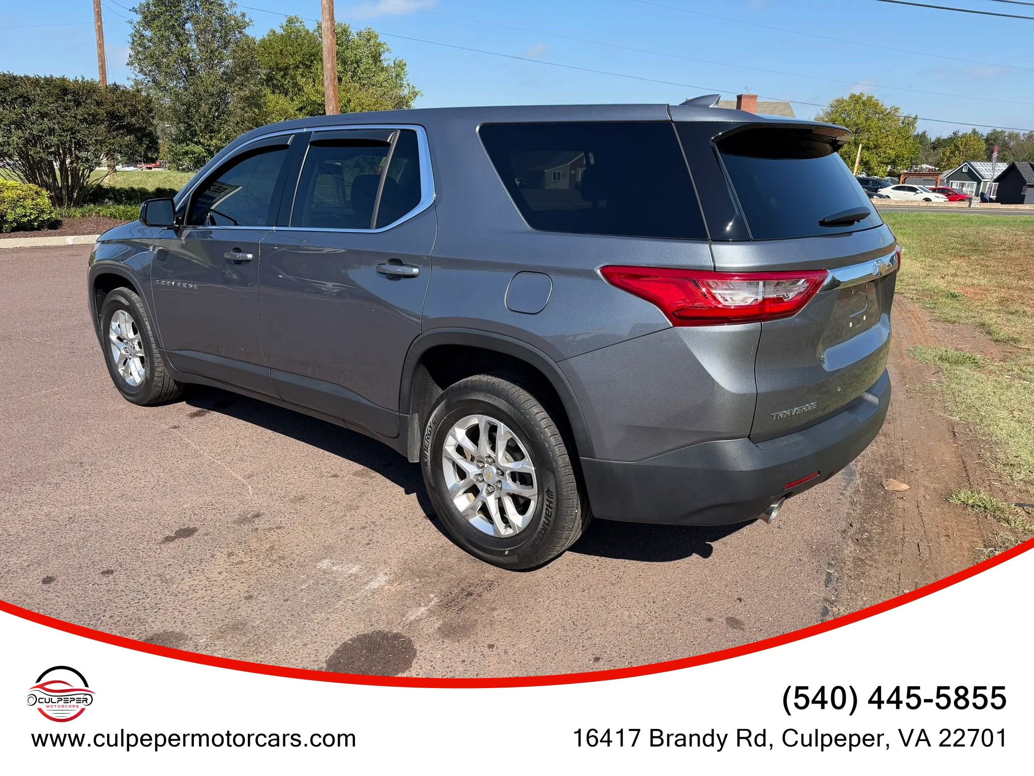 Used 2020 Chevrolet Traverse LS FWD image 3