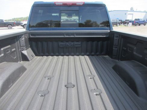 New 2026 GMC Sierra 2500 Denali w/ Denali Reserve Package image 6