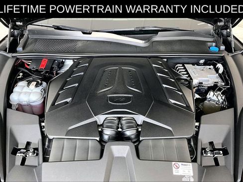 Used 2024 Porsche Cayenne S image 11