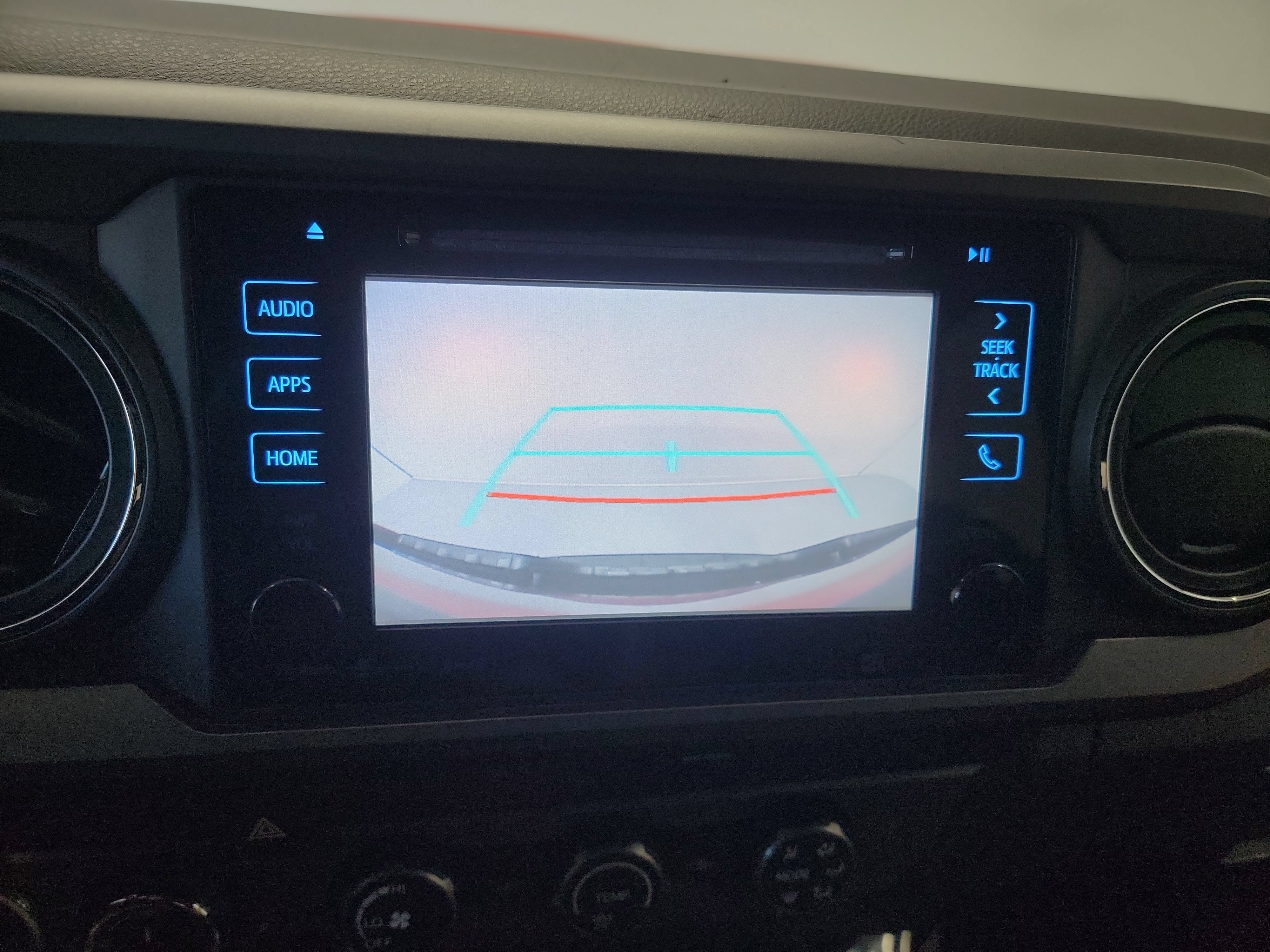 Used 2019 Toyota Tacoma TRD Sport AWD/4WD image 23