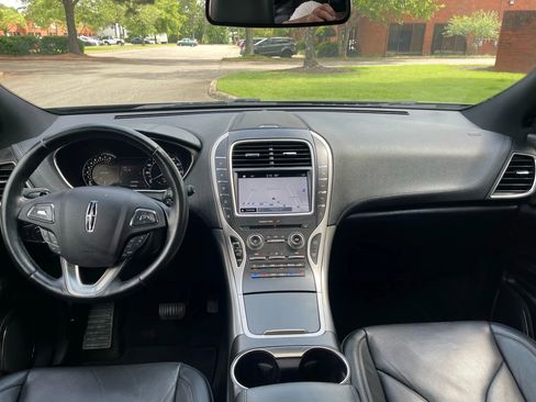 Used 2016 Lincoln MKX Reserve w/ Technology Package image 15