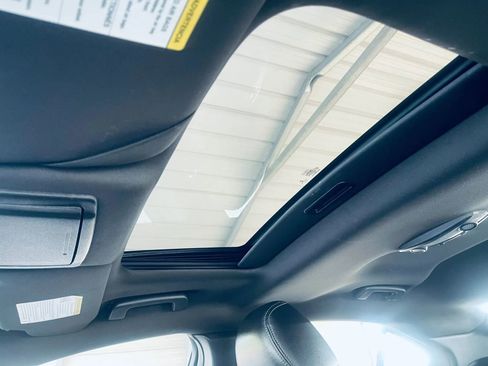 Used 2013 Ford Taurus SEL FWD image 5