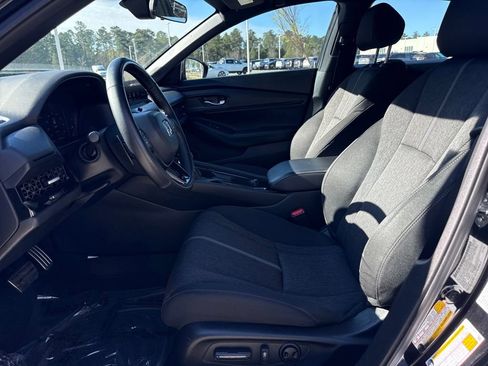 Used 2025 Honda Accord Sport image 13