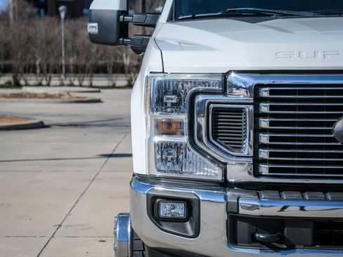 Used 2020 Ford F350 Lariat w/ Lariat Ultimate Package image 5