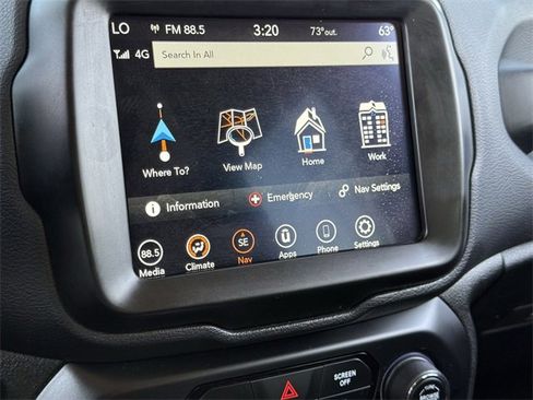 Used 2023 Jeep Renegade Latitude image 16