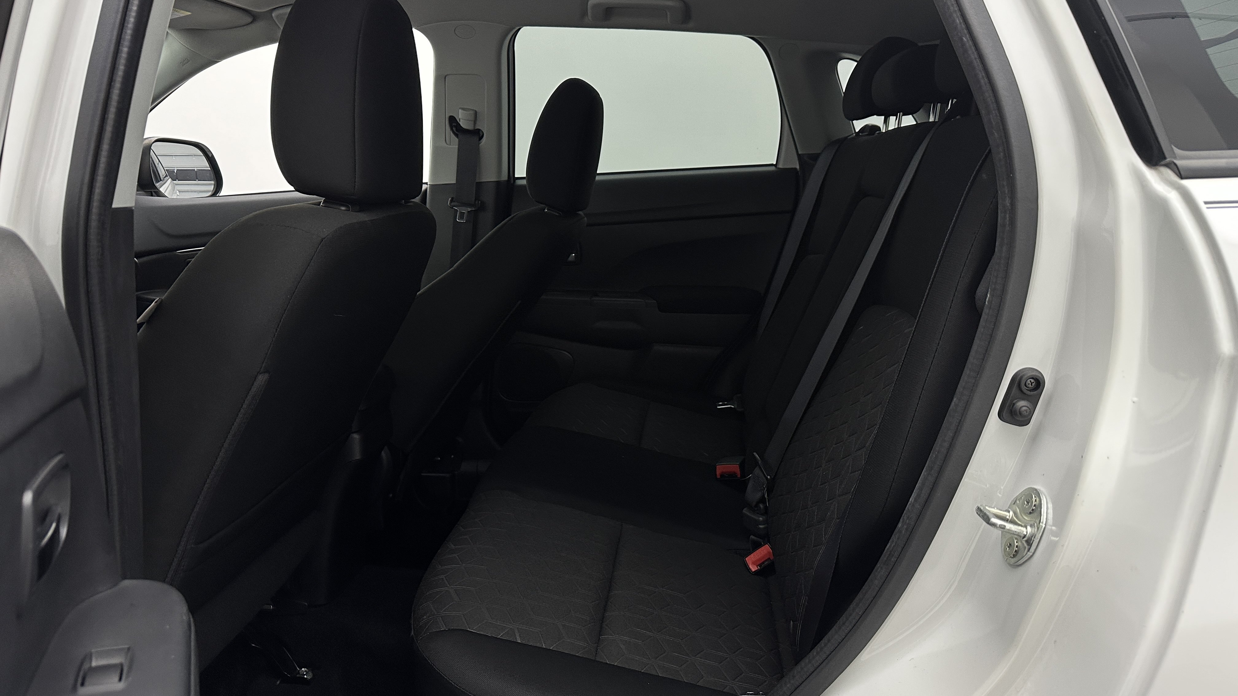 Used 2020 Mitsubishi Outlander Sport ES FWD image 22