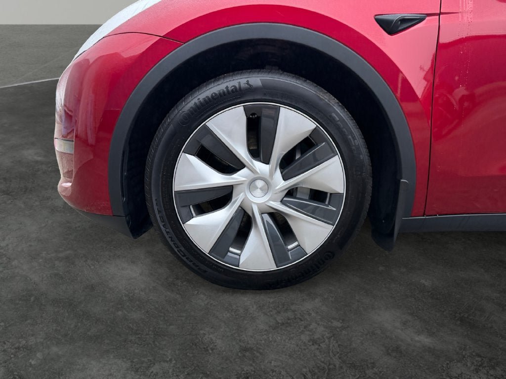Used 2024 Tesla Model Y Long Range AWD/4WD image 4