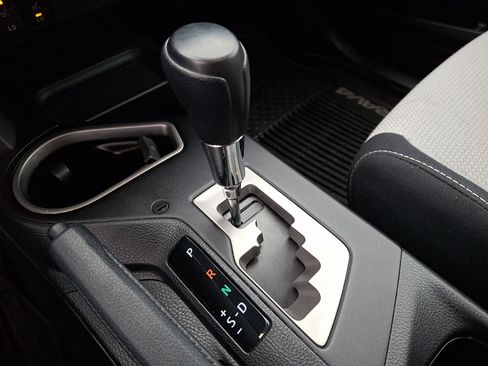 Used 2018 Toyota RAV4 XLE image 15