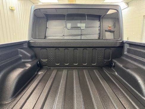 Used 2024 Jeep Gladiator Rubicon w/ Convenience Group image 23