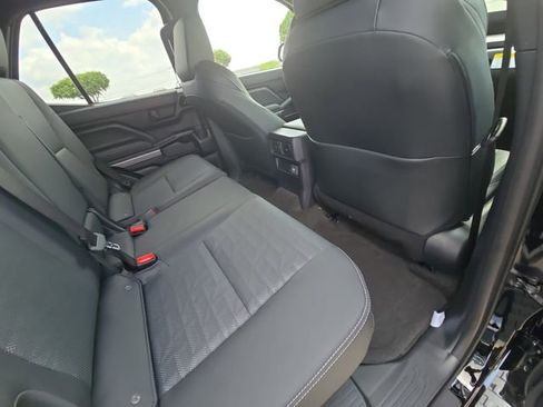 New 2026 Toyota 4Runner TRD Off-Road Premium AWD/4WD image 11