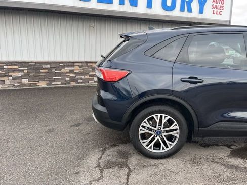 Used 2021 Ford Escape SEL image 12