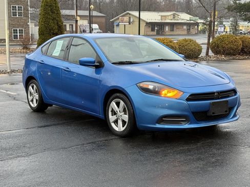 Used 2016 Dodge Dart SXT image 1