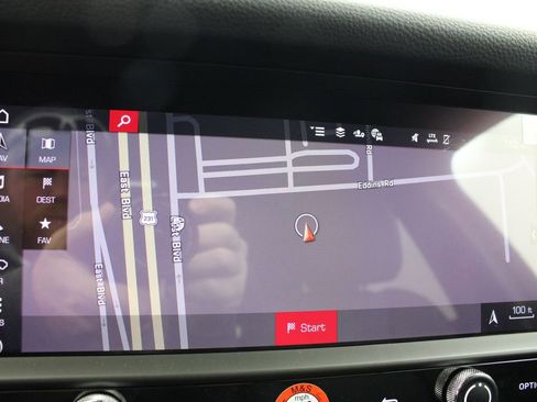 New 2026 Porsche Macan image 19