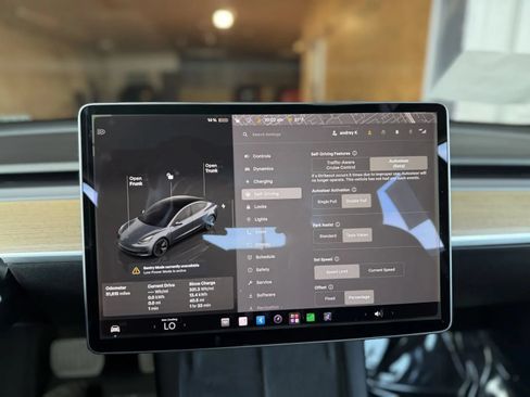 Used 2022 Tesla Model 3 Long Range AWD/4WD image 31