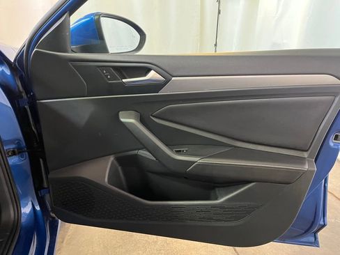 Certified 2023 Volkswagen Jetta S FWD image 12