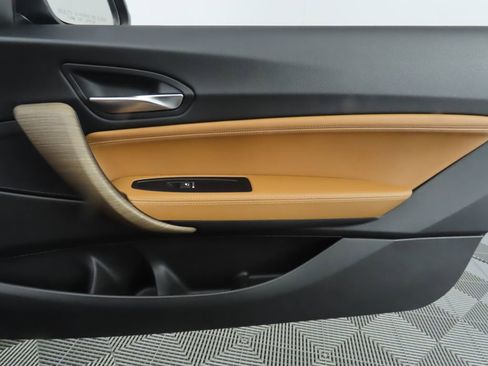 Used 2018 BMW 230i Convertible image 33