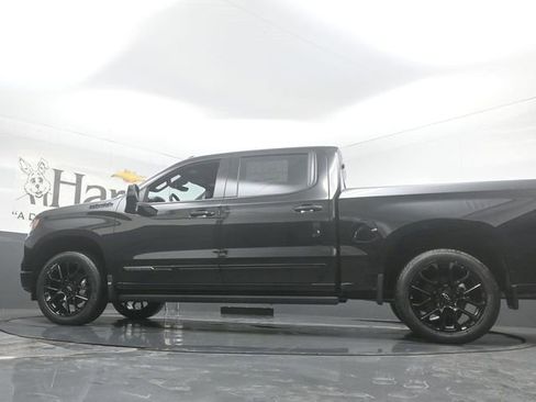 New 2026 Chevrolet Silverado 1500 High Country w/ High Country Premium Package AWD/4WD image 33