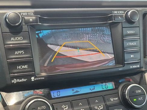 Used 2017 Toyota RAV4 XLE FWD image 13