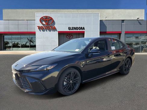 New 2026 Toyota Camry Hybrid FWD image 7
