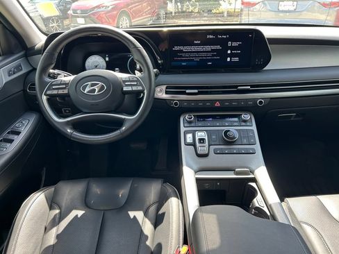 Used 2023 Hyundai Palisade SEL w/ Premium Package FWD image 18