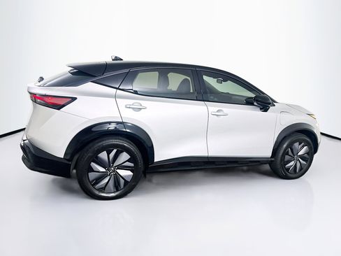 Used 2024 Nissan Ariya AWD image 10
