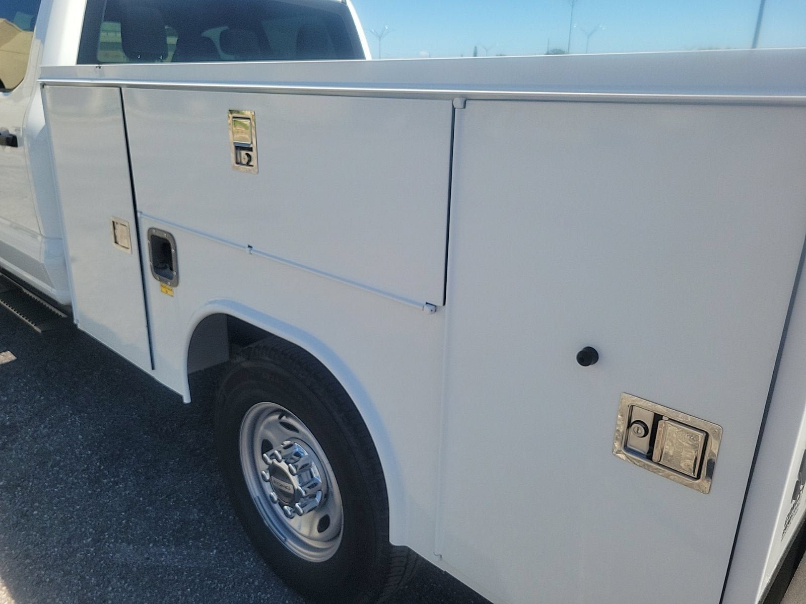 Used 2023 Ford F250 XL w/ XL Chrome Package RWD image 9