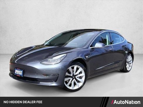 Used 2018 Tesla Model 3 Long Range RWD image 1