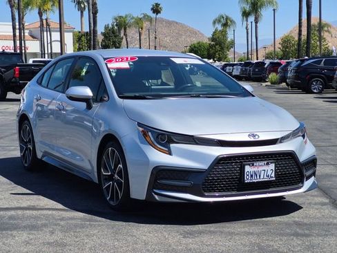 Used 2021 Toyota Corolla SE w/ Carpet Mat Package (TMS) FWD image 3