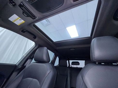 Certified 2025 Subaru Forester Limited image 12