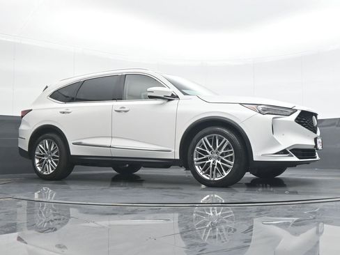 Used 2023 Acura MDX SH-AWD w/ Advance Package image 32