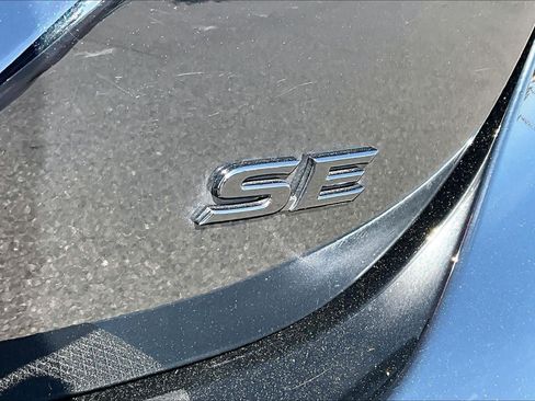 Certified 2023 Toyota Camry SE FWD image 9