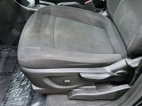 Used 2019 Chevrolet Trax LS AWD/4WD image 21