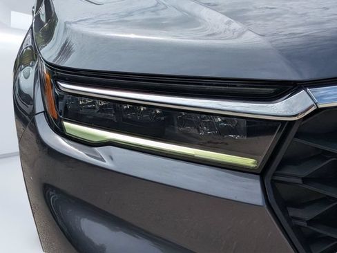 Used 2024 Honda Pilot EX-L image 10