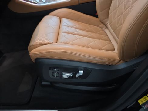 Used 2023 BMW X5 xDrive45e w/ M Sport Package image 31