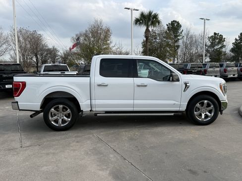 Used 2022 Ford F150 XLT w/ Equipment Group 302A High image 3