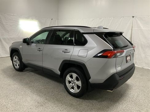 Used 2020 Toyota RAV4 XLE w/ XLE Grade Weather Package AWD/4WD image 7