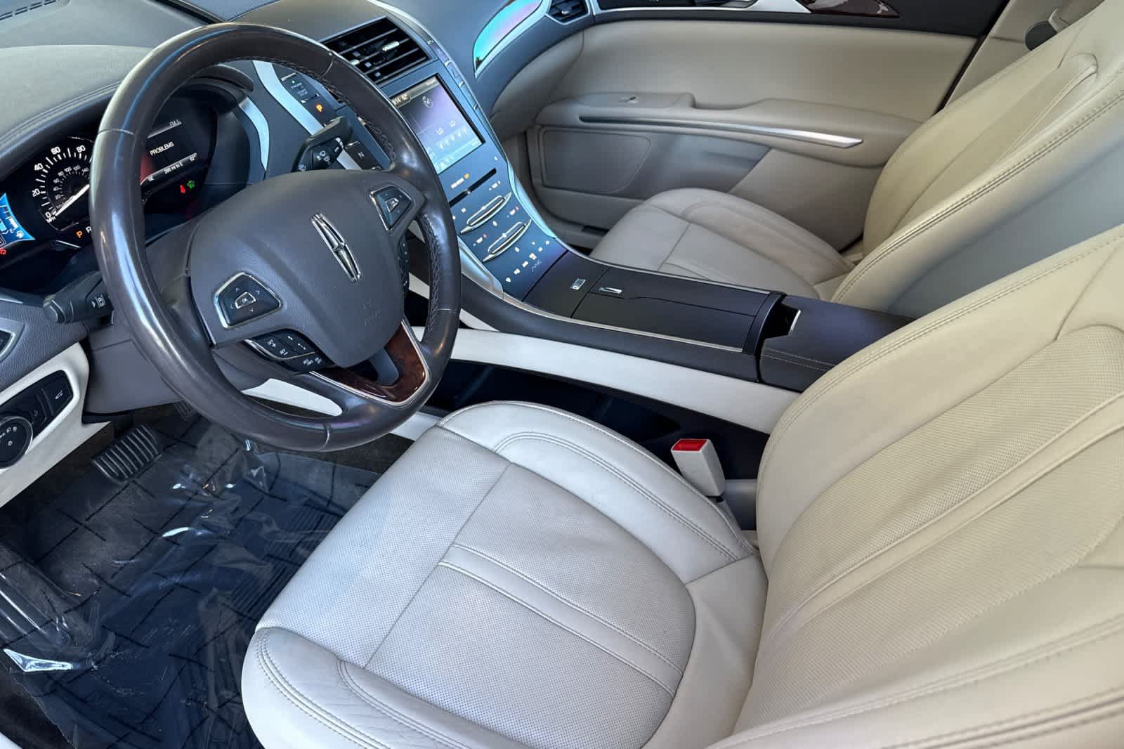 Used 2016 Lincoln MKZ Hybrid w/ Equipment Group 600A Reserve FWD image 11