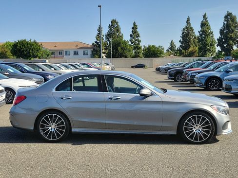 Used 2015 Mercedes-Benz C 300 4MATIC Sedan image 5