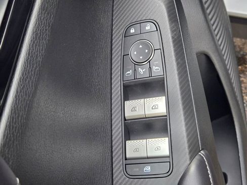 New 2026 Mitsubishi Outlander SE image 18