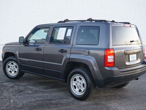 Used 2016 Jeep Patriot Sport FWD image 8
