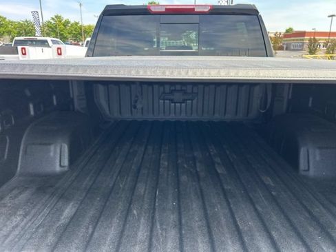Used 2024 Chevrolet Silverado 1500 RST w/ Redline Edition AWD/4WD image 30
