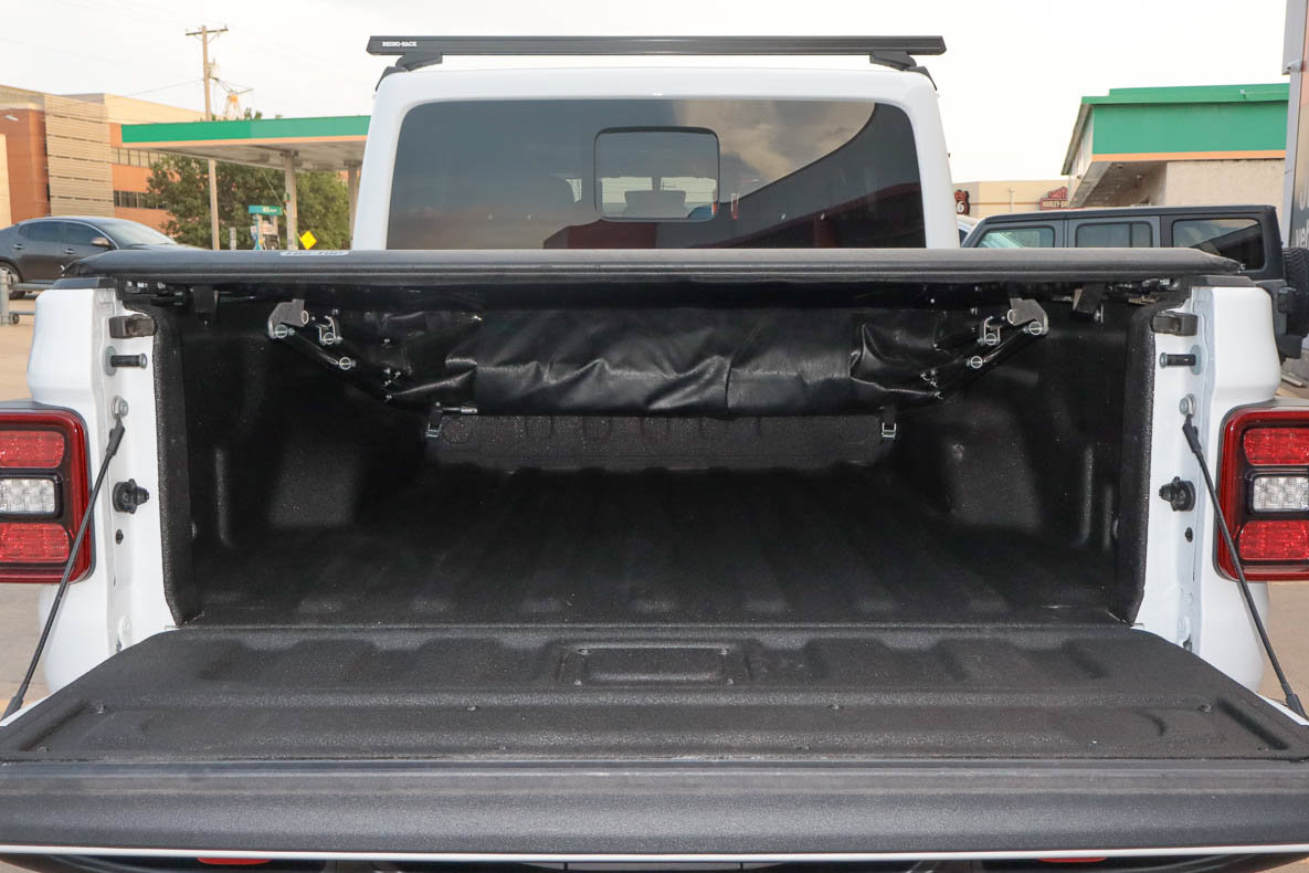 Used 2023 Jeep Gladiator Rubicon AWD/4WD image 15