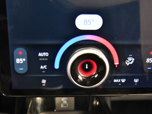 Used 2023 Ford Mustang Mach-E Select image 27