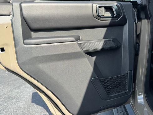 New 2025 Ford Bronco Outer Banks w/ Sasquatch Package image 29