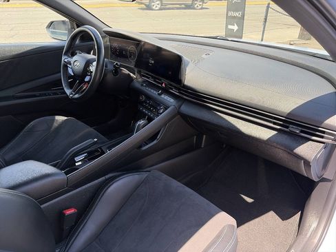 Used 2022 Hyundai Elantra N FWD image 19