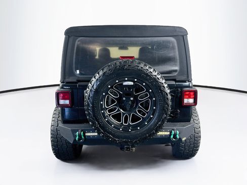 Used 2018 Jeep Wrangler Unlimited Sport S AWD/4WD image 7